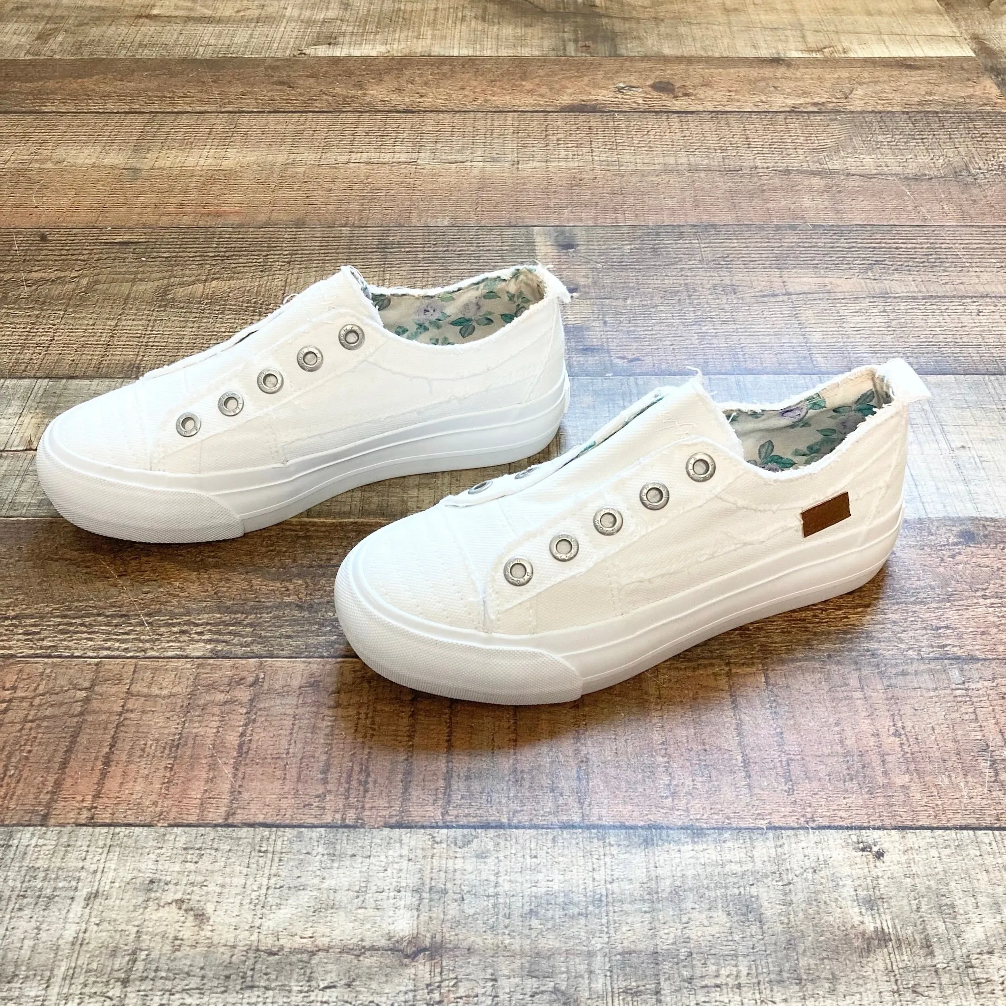 Blowfish Malibu Canvas Sneakers- Size 7.5