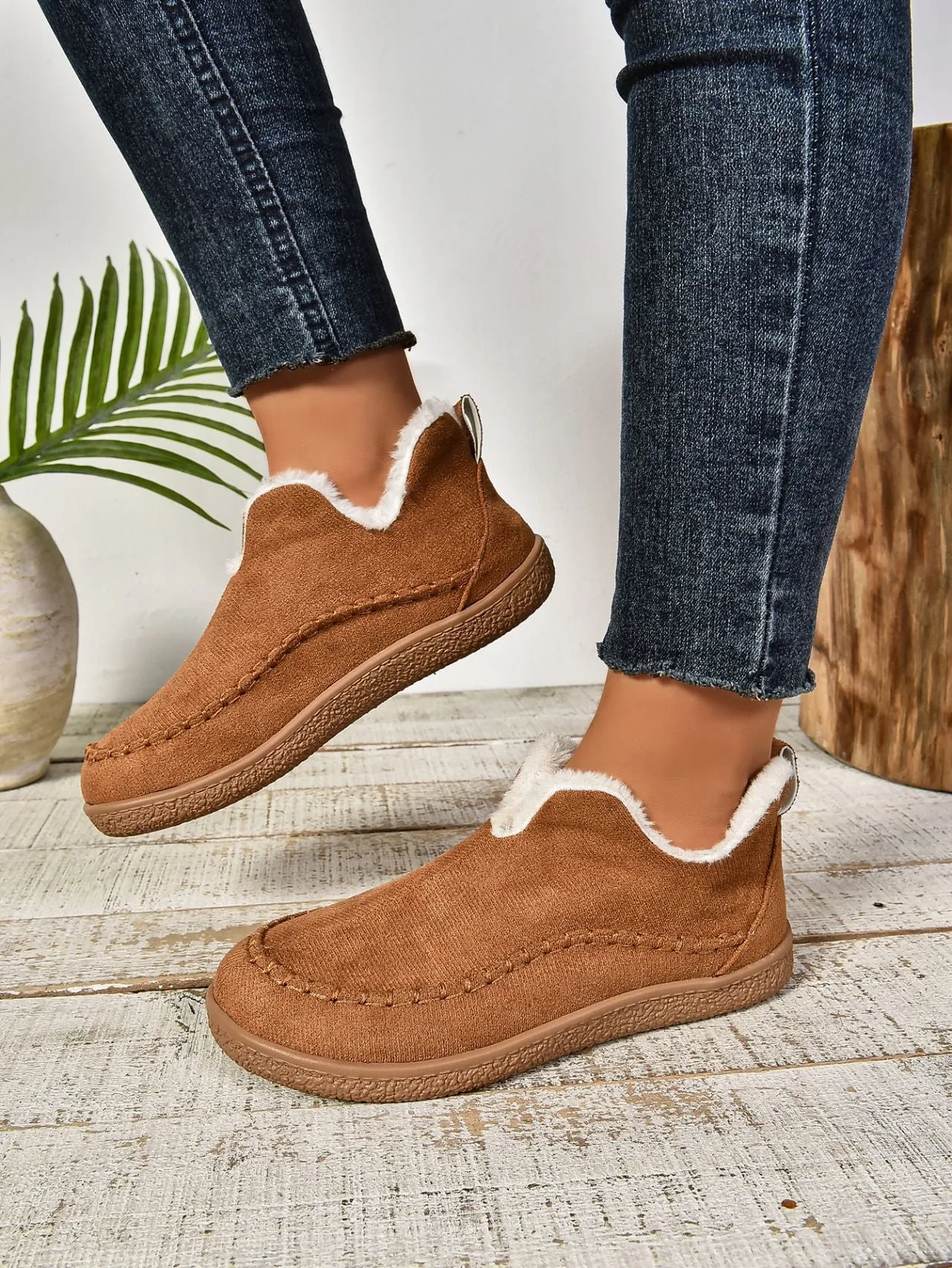 Faux Fur Round Toe Flat Sneakers