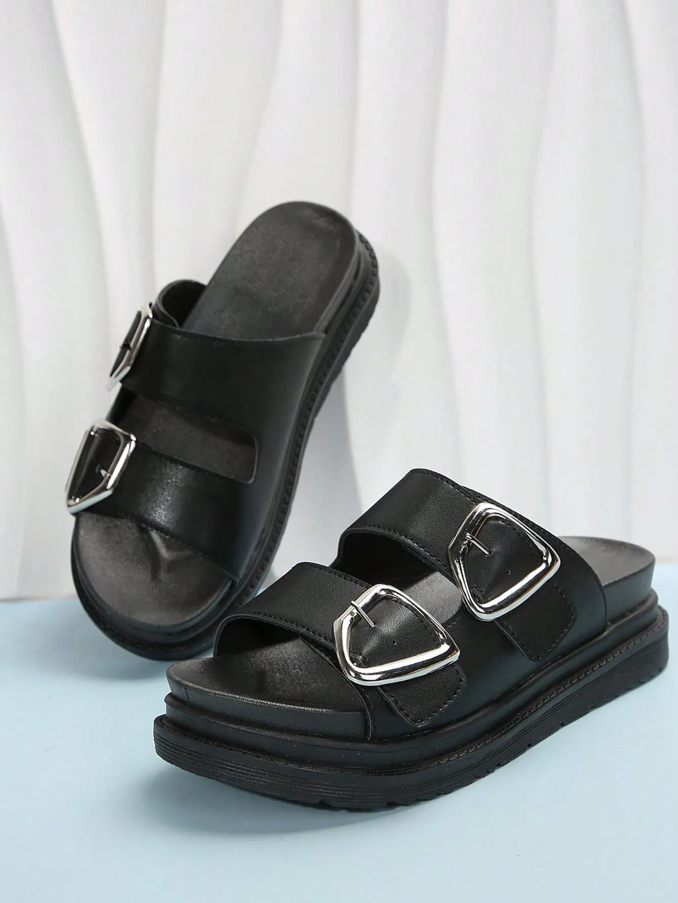 Lady's French Style Thick Sole Sandals with High-End Sense