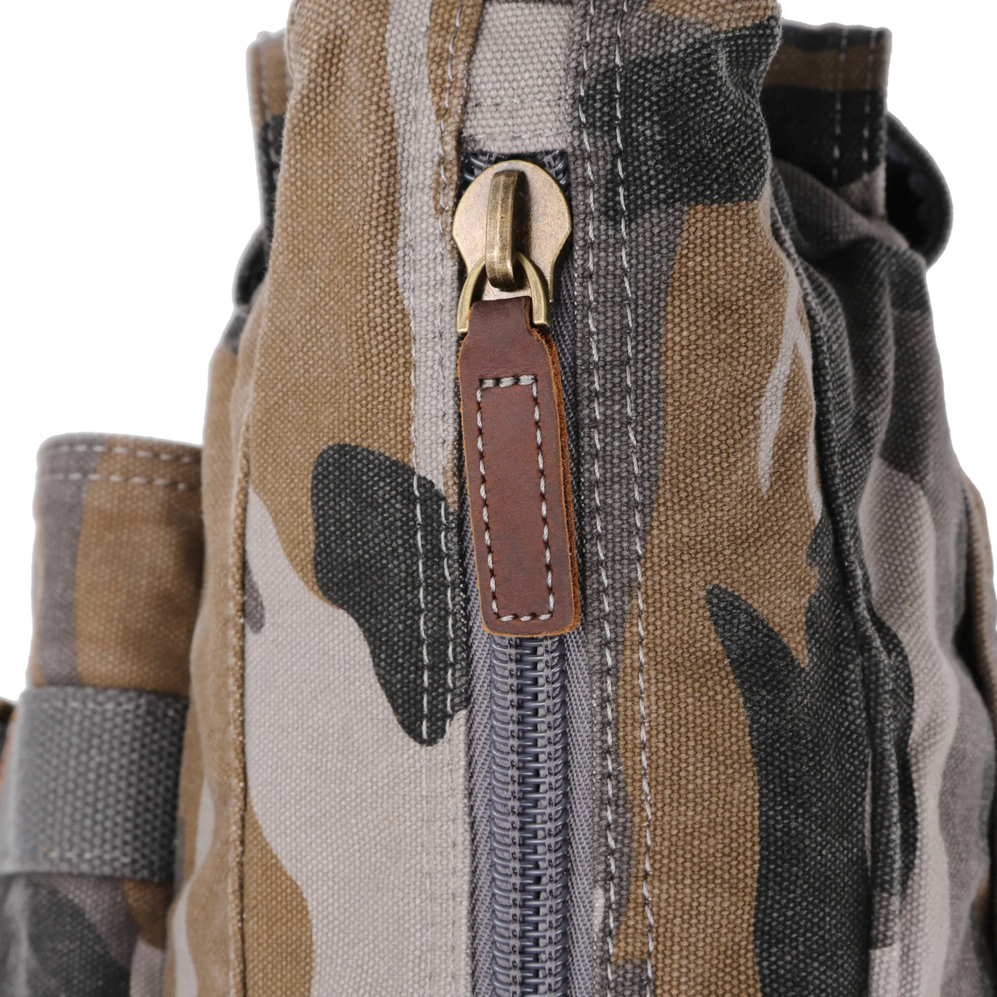 Leaf Hill Camo Mail Bag