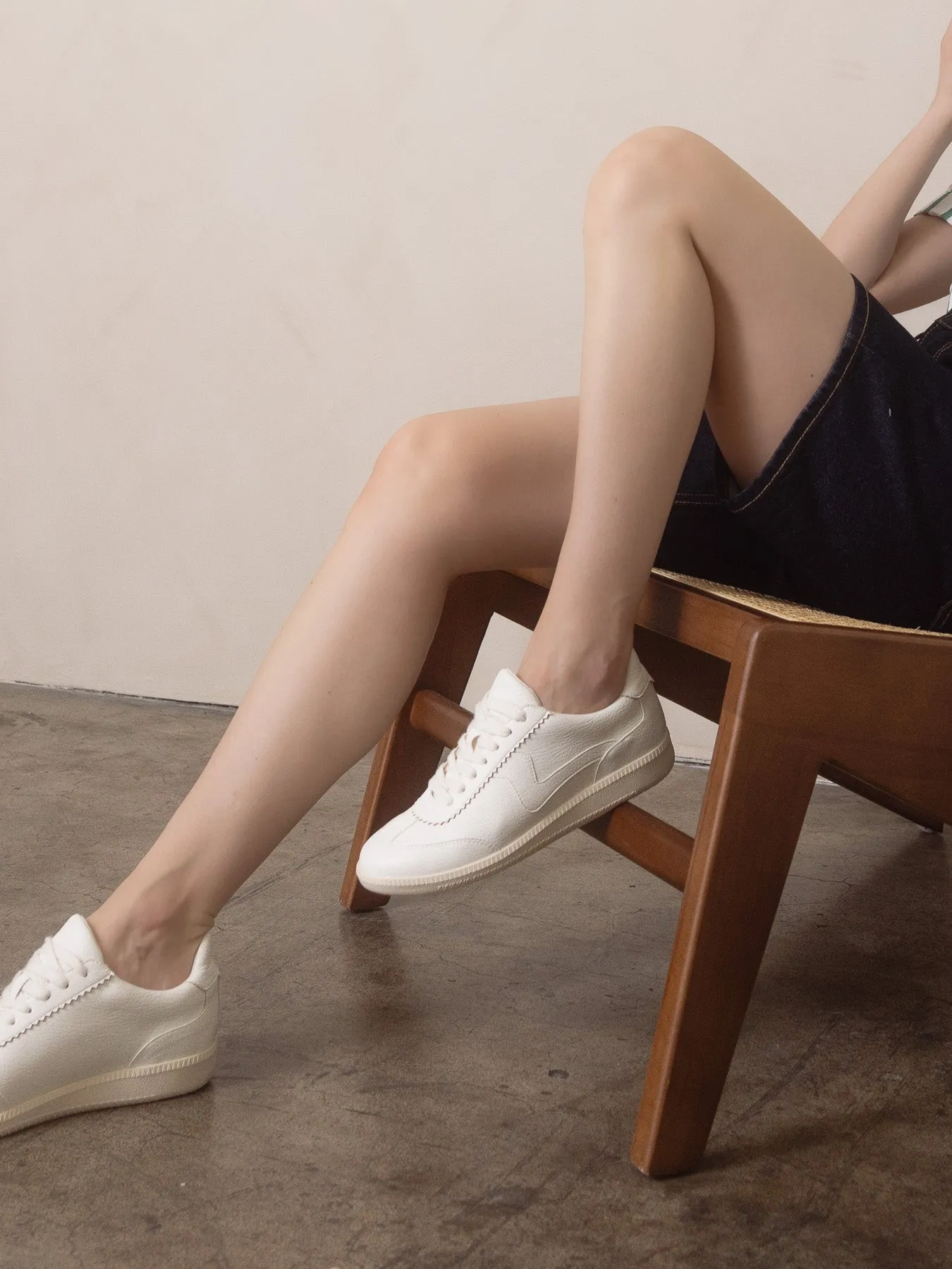 The Kyla | White Classic Low Top Sneakers