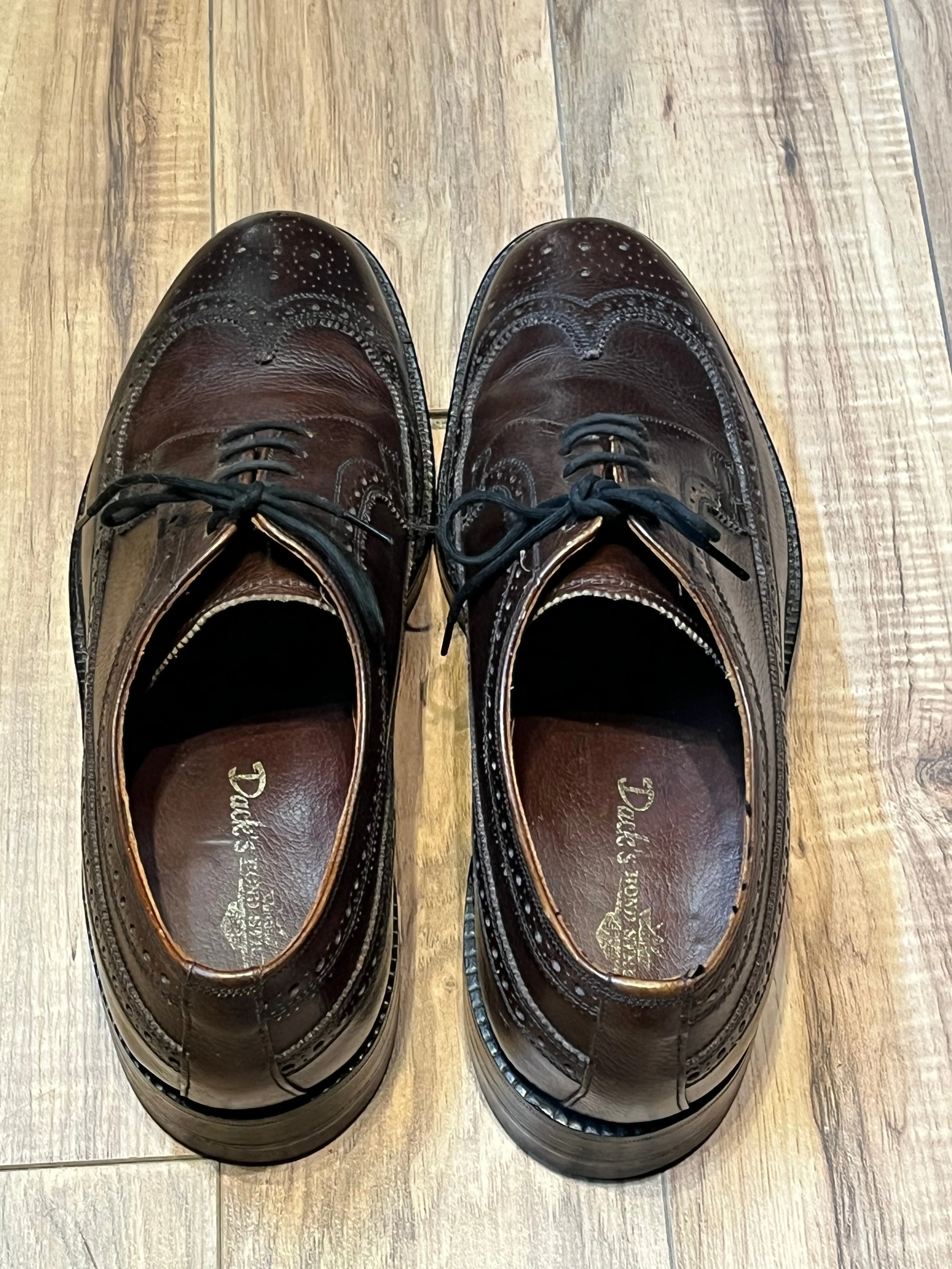 Vintage Dacks Brogue Wingtip Dark Brown Derby Shoes, Made in Canada, Size US Mens 9, EUR 42, SOLD