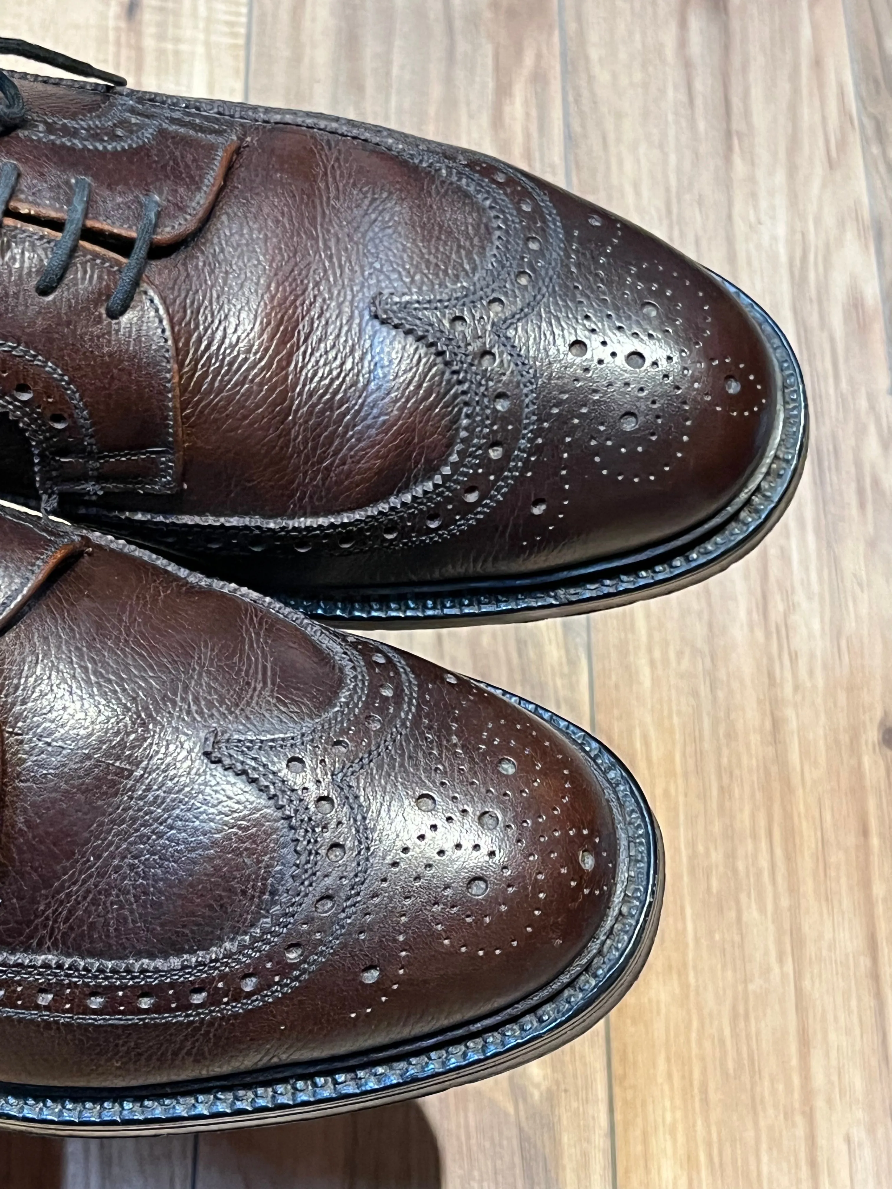 Vintage Dacks Brogue Wingtip Dark Brown Derby Shoes, Made in Canada, Size US Mens 9, EUR 42, SOLD