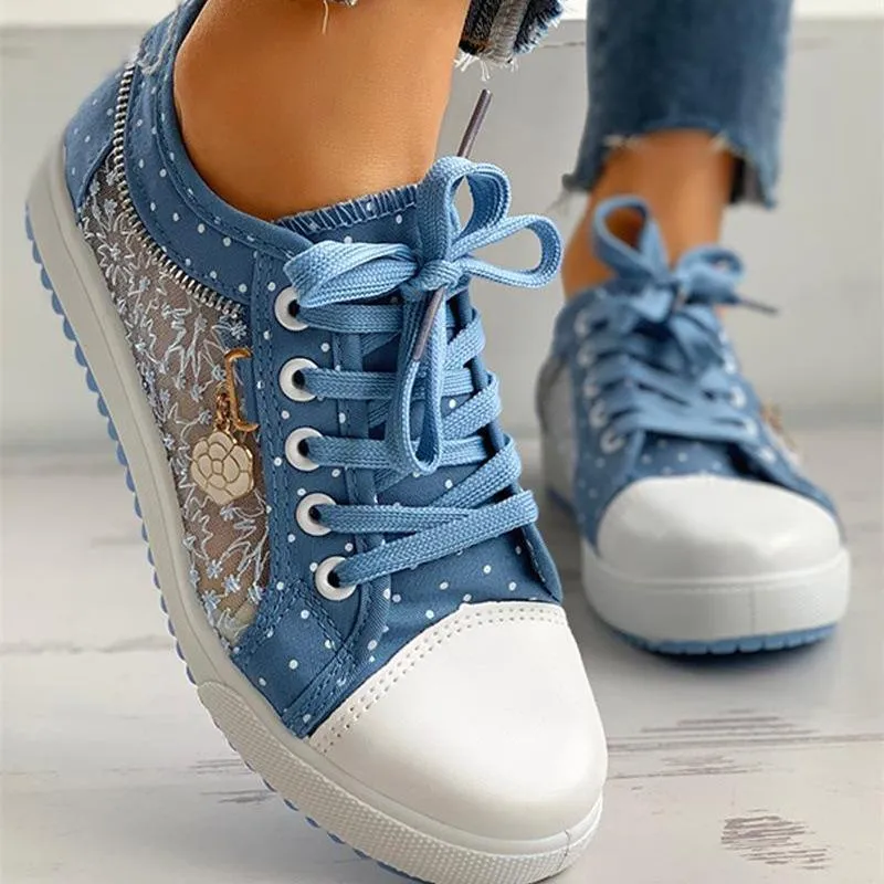 Women's blue floral lace hollow canvas shoes flat front lace casual shoes