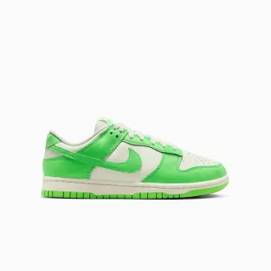 Women's Dunk Low "Green Strike"